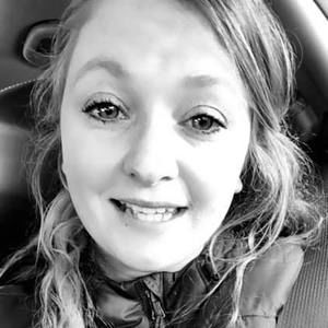 Meet your Posher, Coraleena